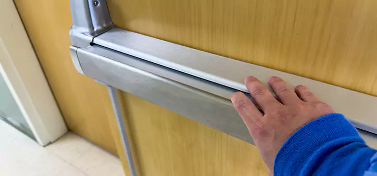 Installing a Push Bar on a Door Marumsco