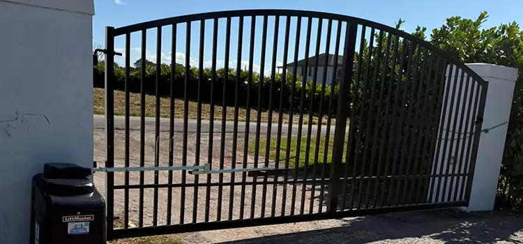 Driveway Fence Repair Marumsco